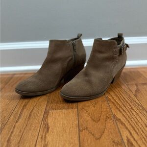 Women’s Ankle Booties